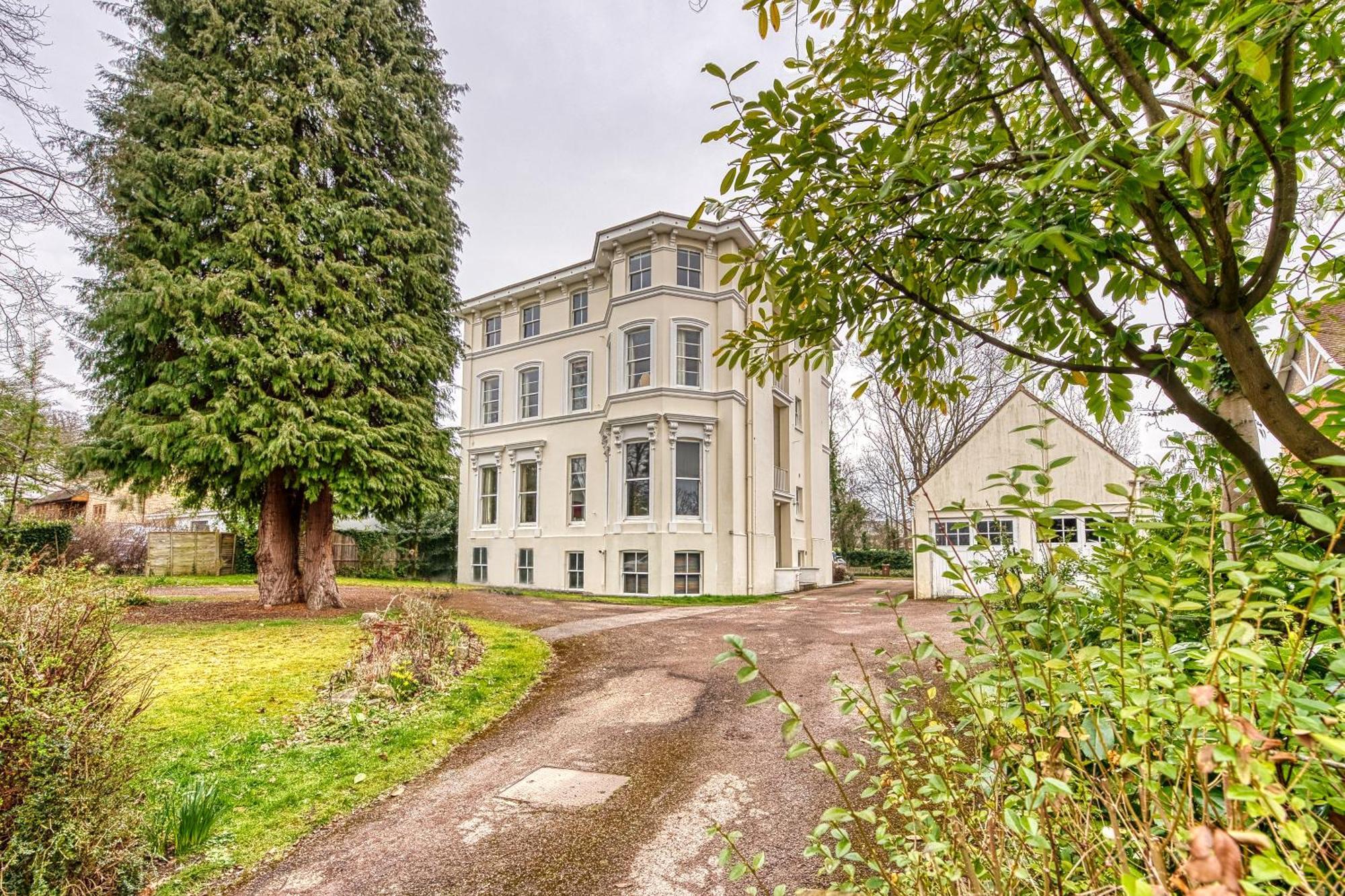 2 Bedroom Stylish Spacious Apt, Sleeps 6, Central Cheltenham, With Free Parking - By Blue Puffin Stays Eksteriør billede