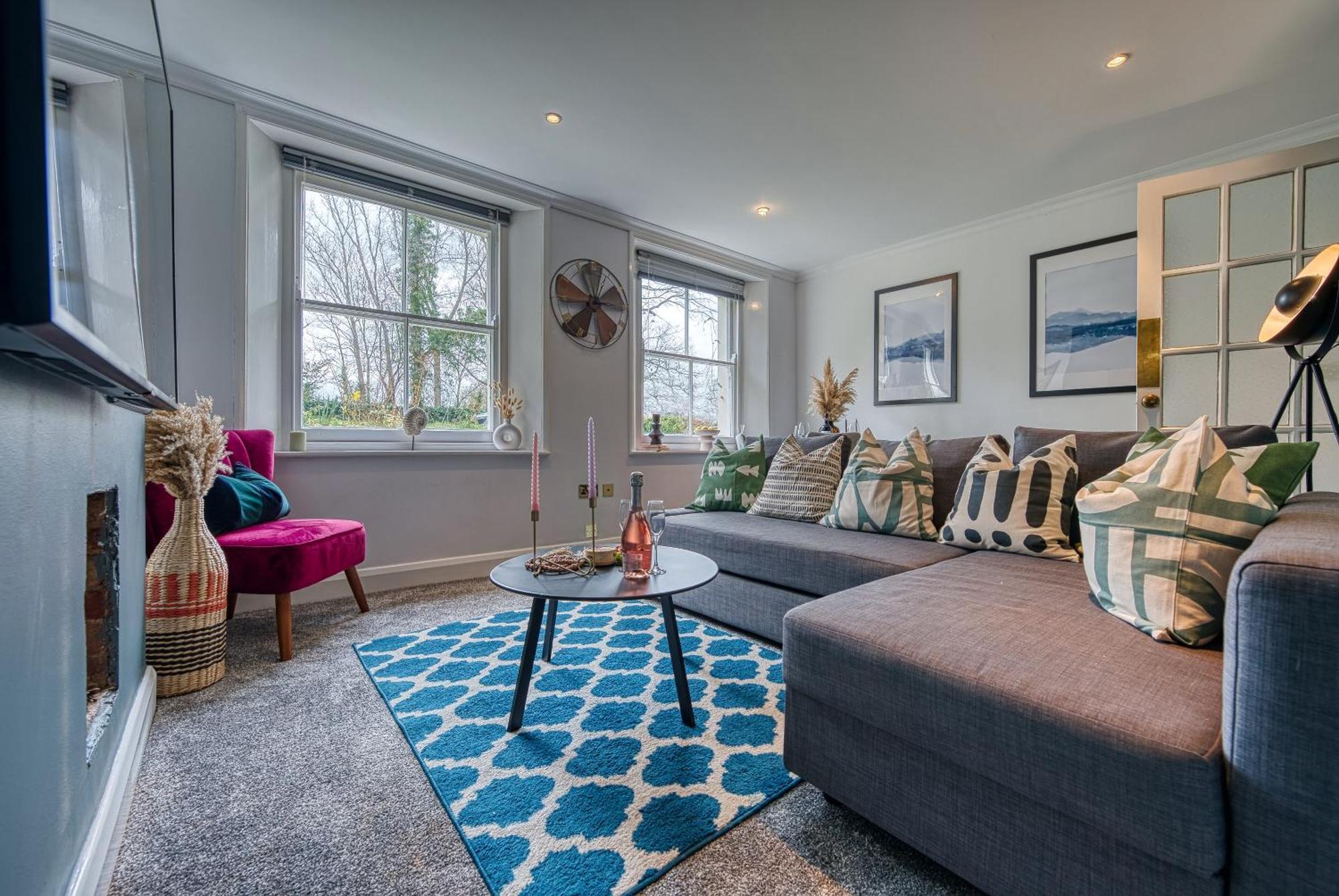 2 Bedroom Stylish Spacious Apt, Sleeps 6, Central Cheltenham, With Free Parking - By Blue Puffin Stays Eksteriør billede