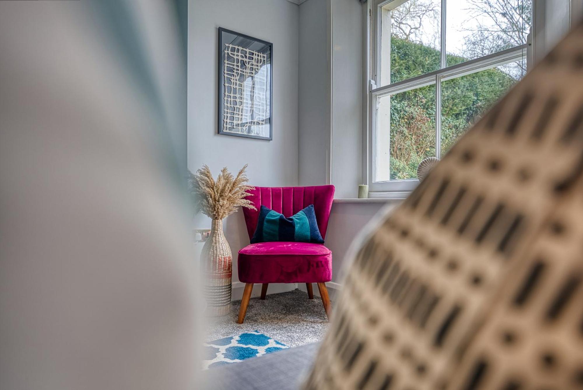 2 Bedroom Stylish Spacious Apt, Sleeps 6, Central Cheltenham, With Free Parking - By Blue Puffin Stays Eksteriør billede